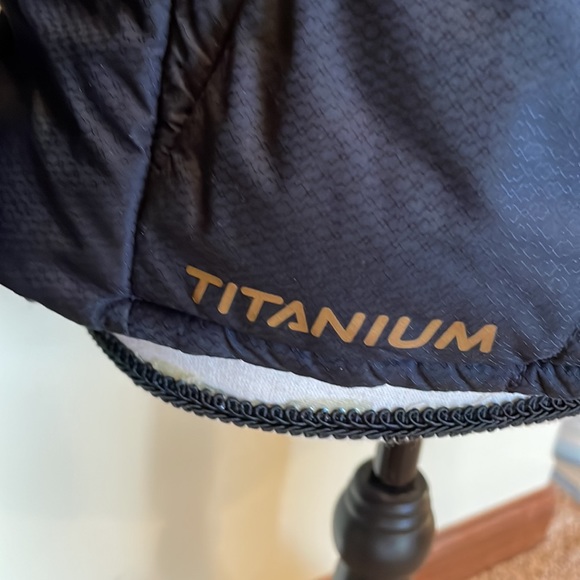 Columbia Black Titanium Tech Interchange Full-zip Quilted Jacket Coat Size M - Picture 2 of 15